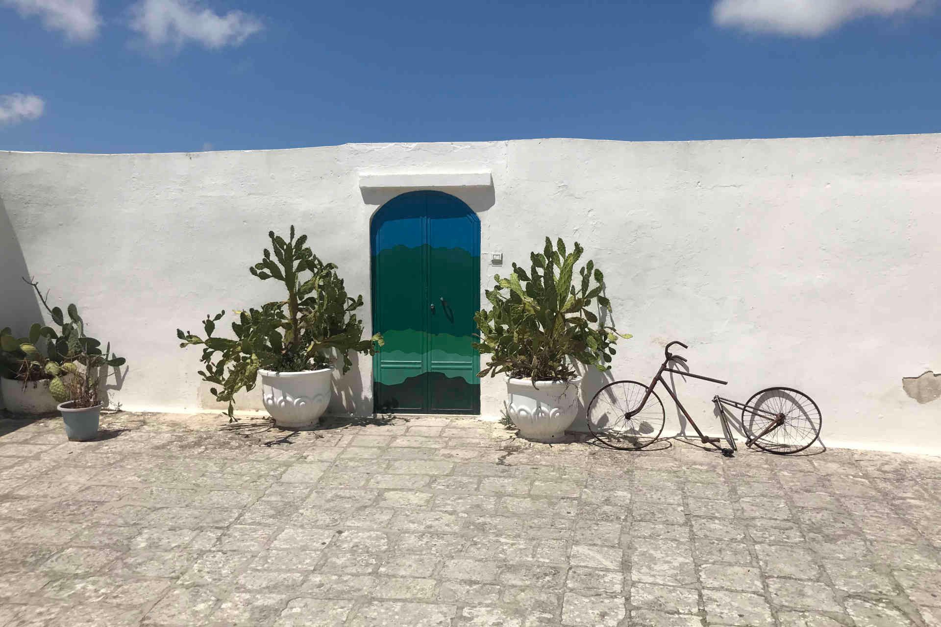 Italia-Ostuni-door.jpg