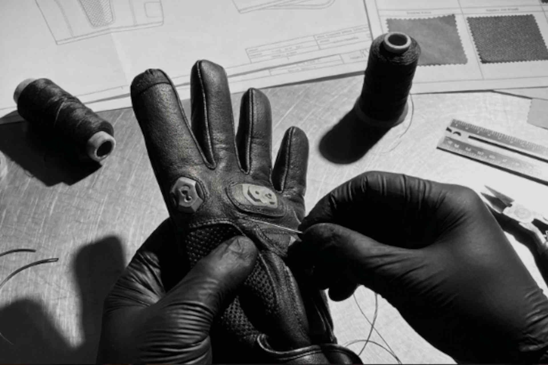 estun glove netforce.jpg