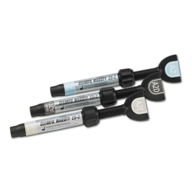 Kuraray Europe Clearfil Majesty ES-2 Syringe XWE
