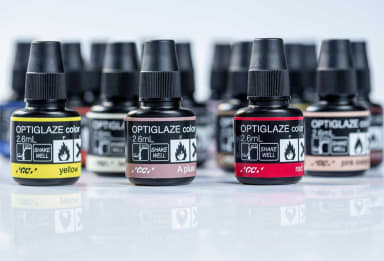 GC OPTIGLAZE Color B Plus