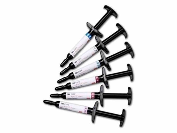 Solventum RelyX™ Veneer A1 Hellgelb