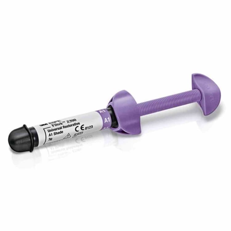 Solventum Filtek™ Z500 Syringe A4
