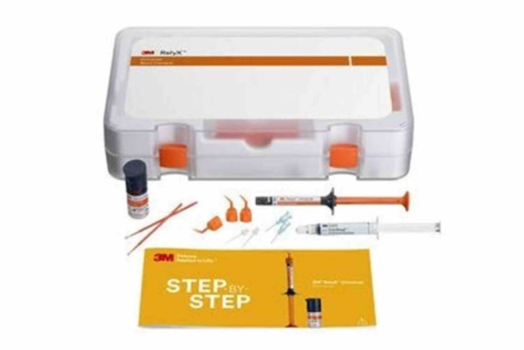 Solventum 3M™ RelyX™ Universal Befestigungskomposit Intro Kit