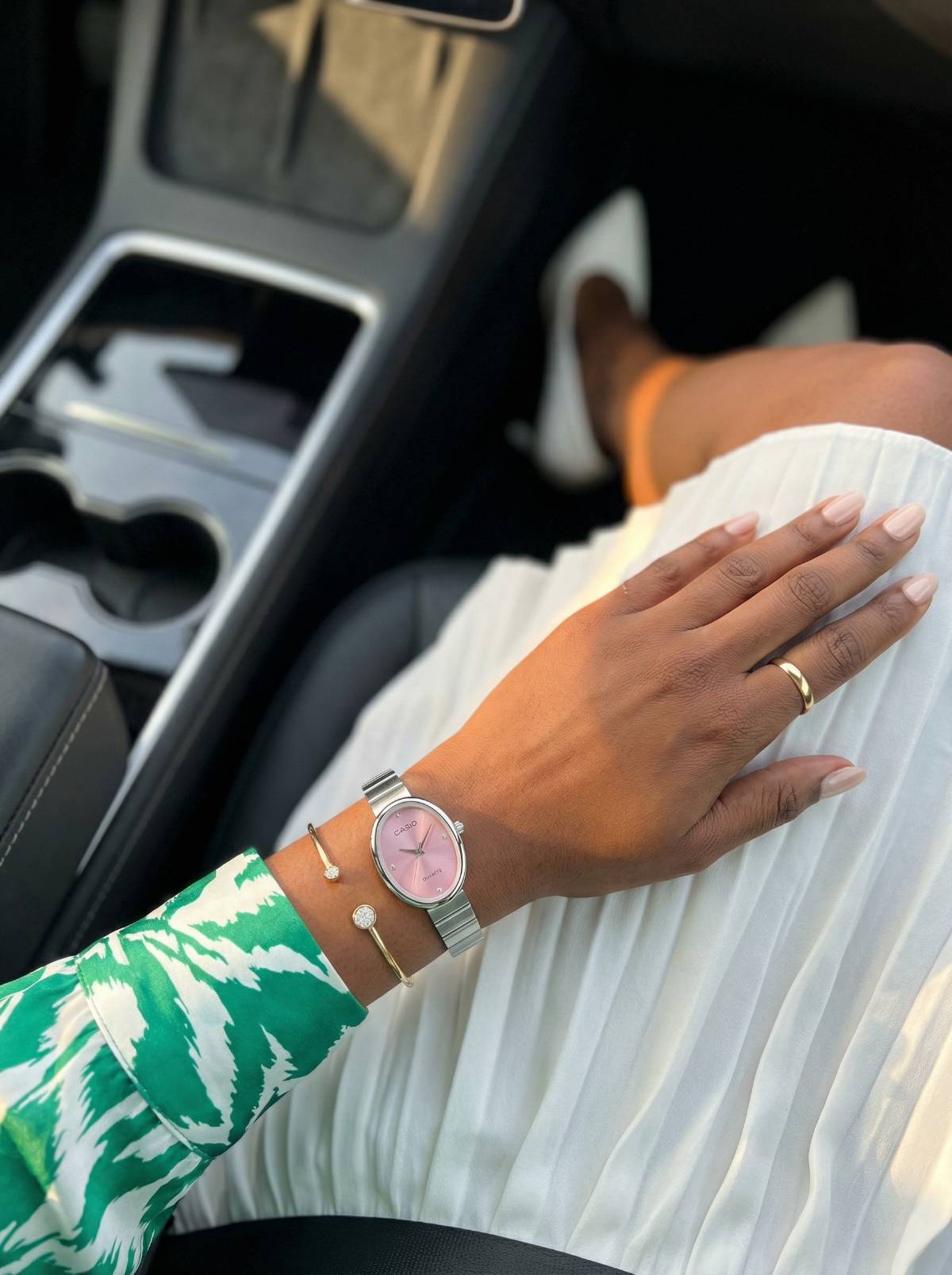 Casio Quartz Oval Watch view 2