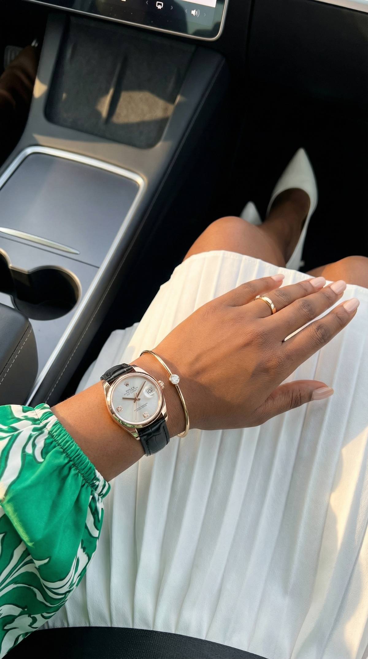 Rolex Datejust Rose Gold view 2