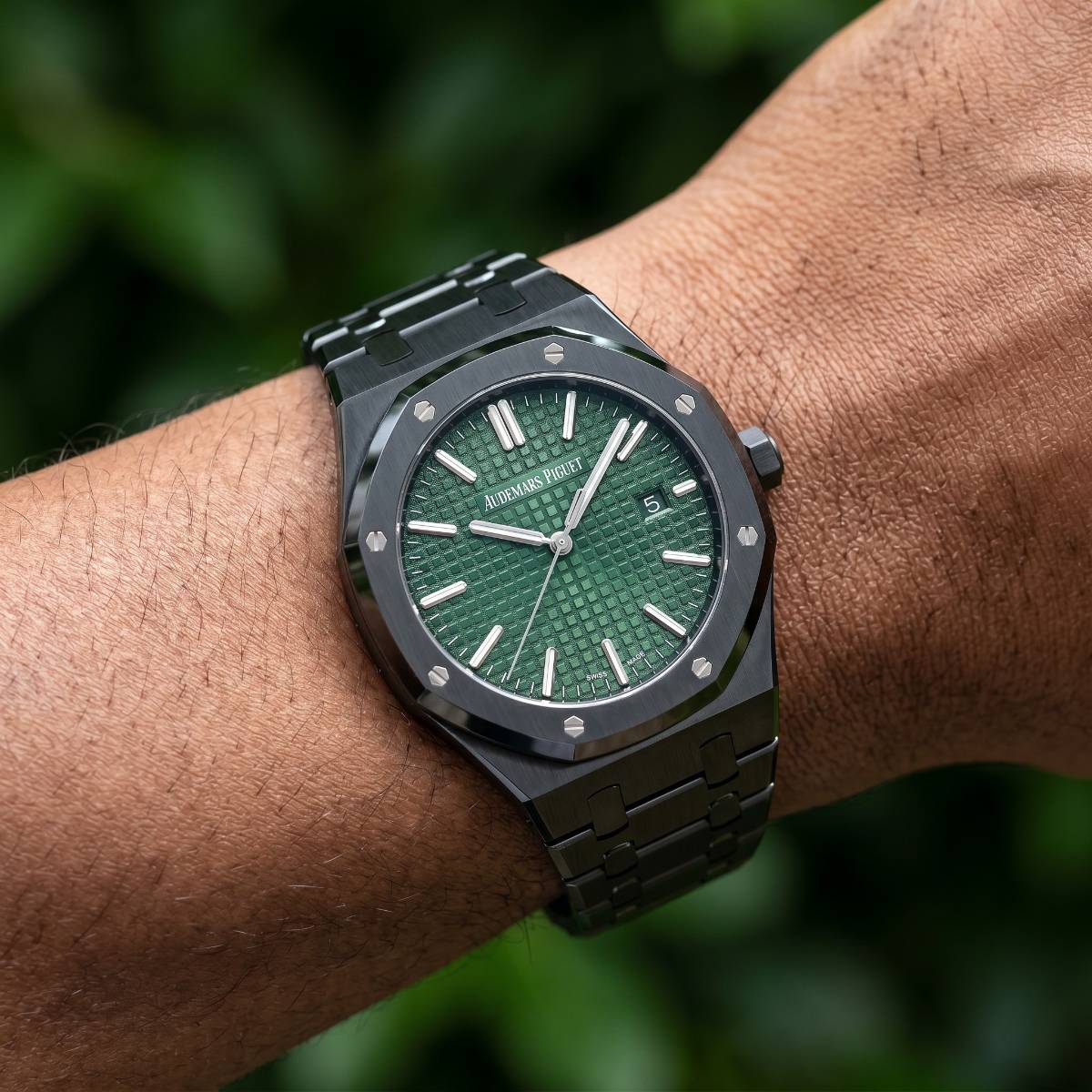 Audemars Piguet Royal Oak Black view 2