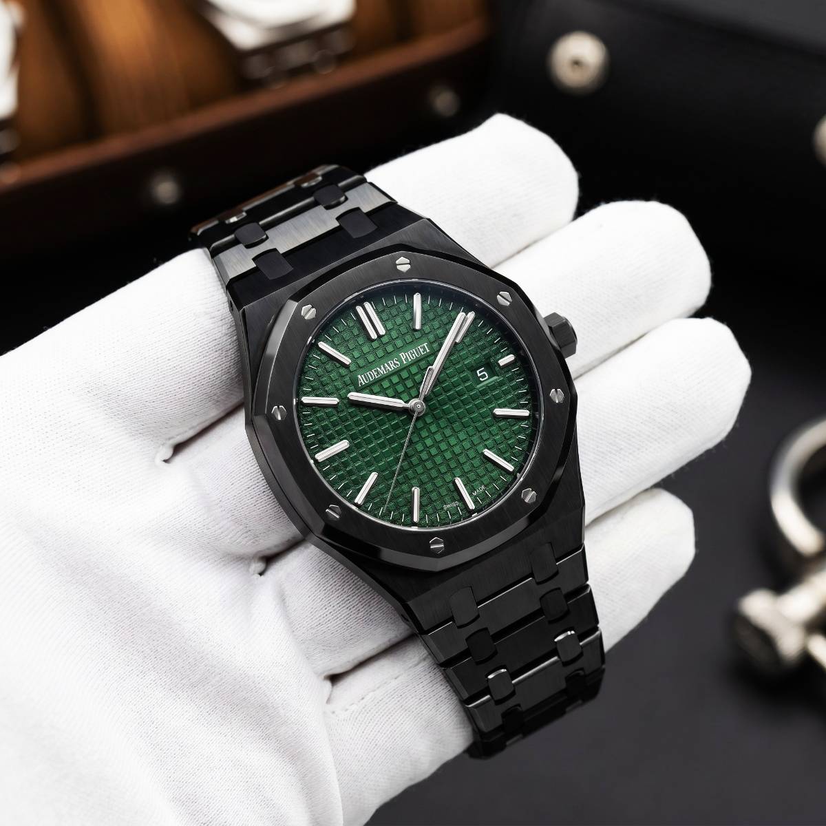 Audemars Piguet Royal Oak Black - view 1