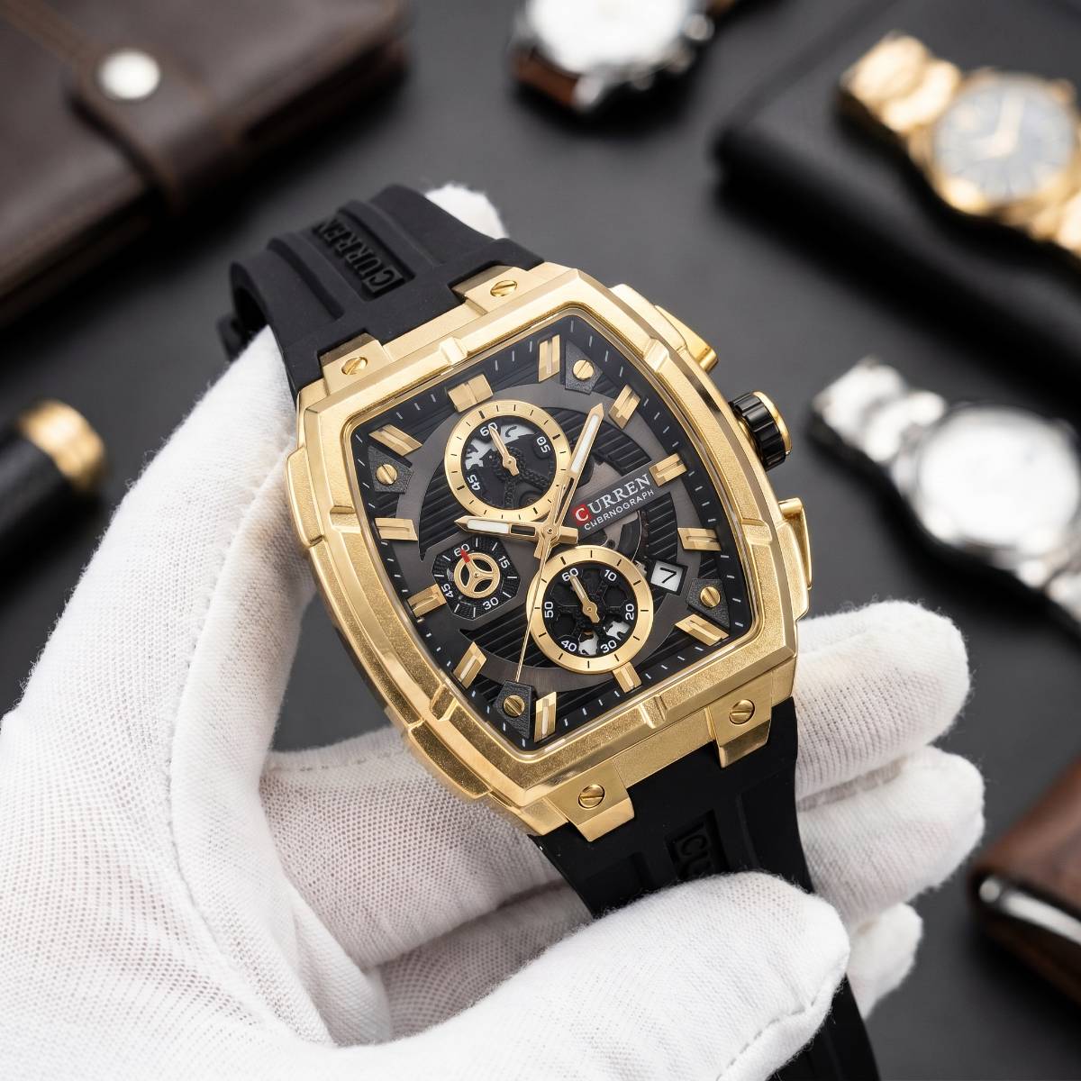Curren Cubrnograph Gold Chronograph