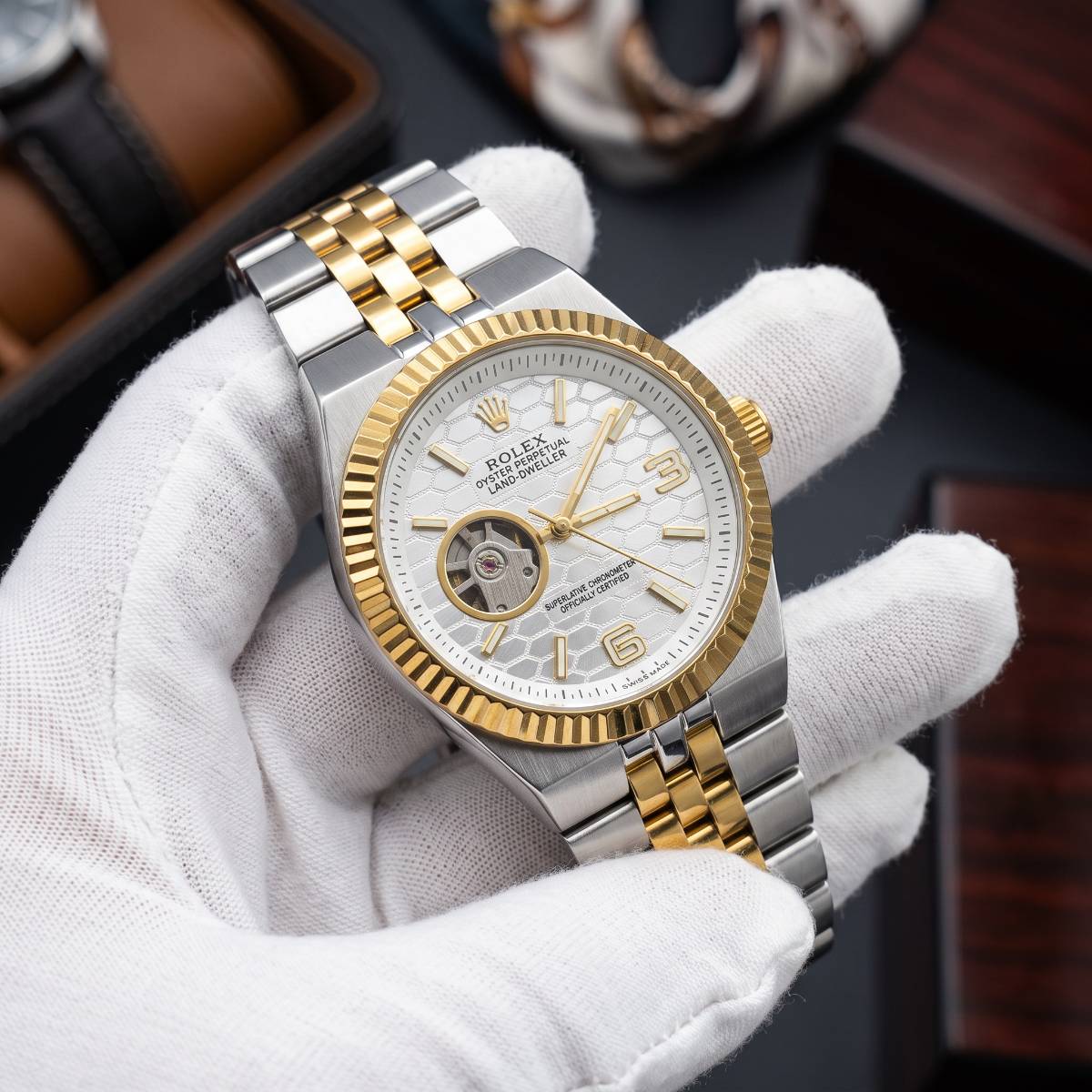Heritage Watch Co. Land-Explorer