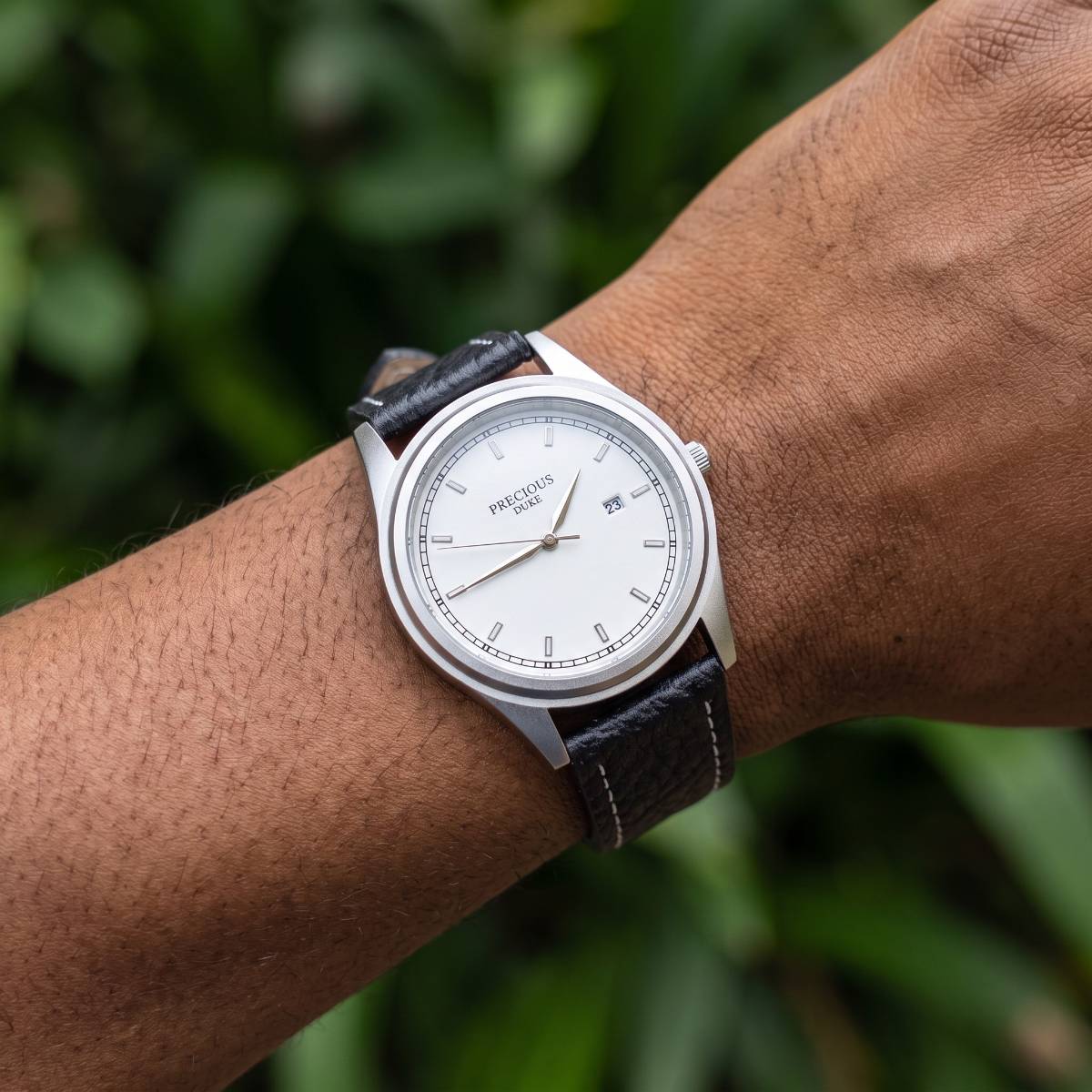 Precious Duke Classic Date w view 2