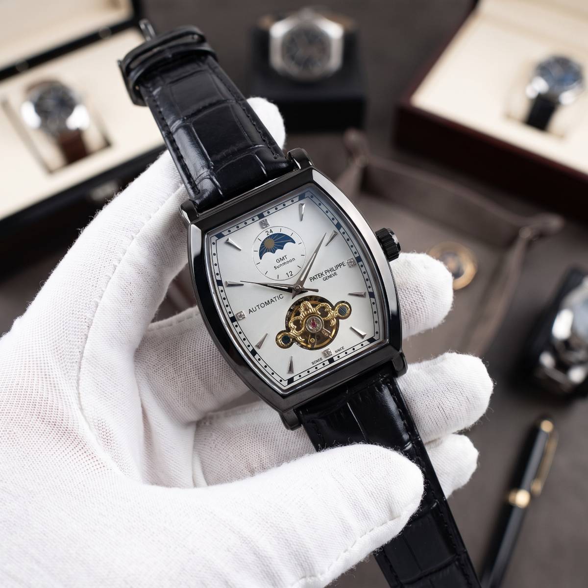 Patek Philippe Tonneau GMT Moonphase