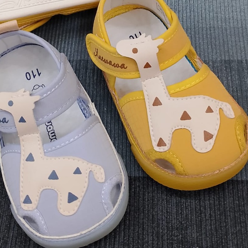 Sandal