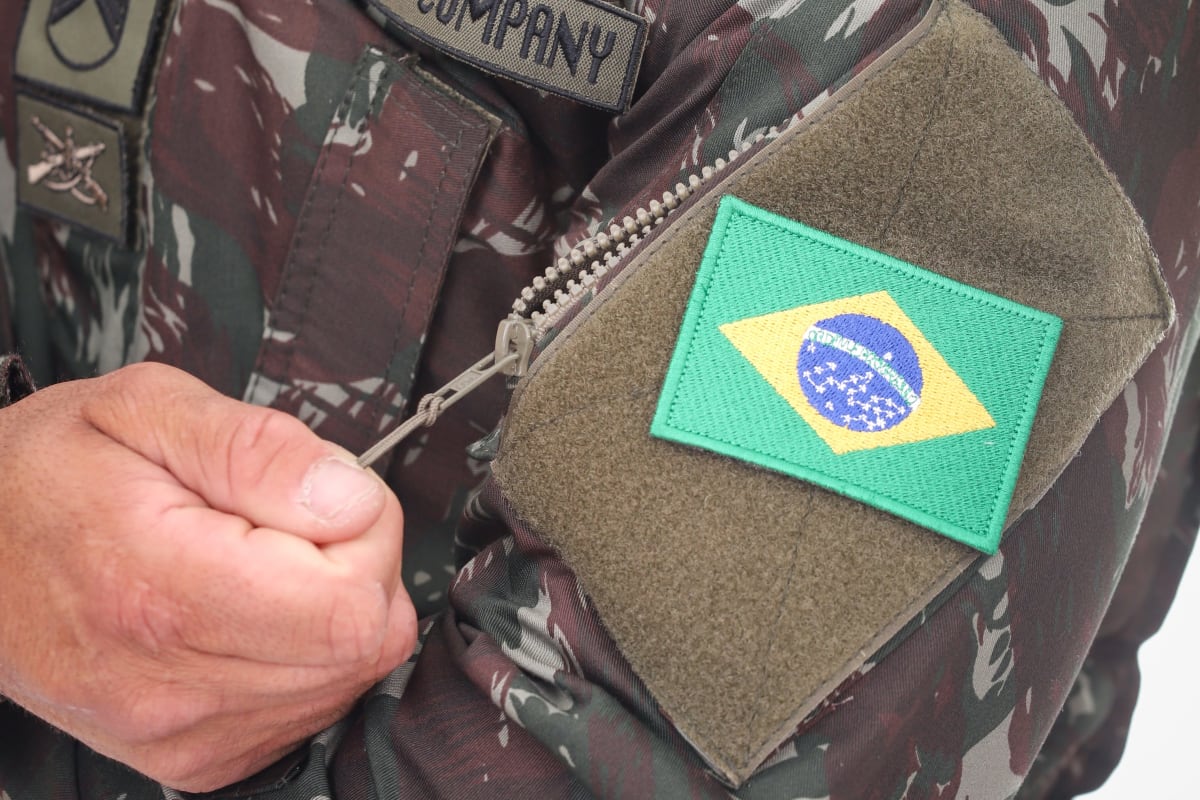 Farda do Exército - Modelo Novo (Tecido Importado) - Miniatura 7