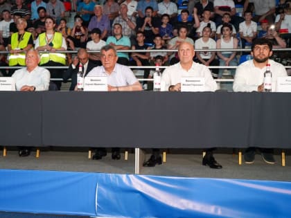 Сергей Меняйло посетил турнир Борцовской лиги Поддубного – «Кубок Содружества»