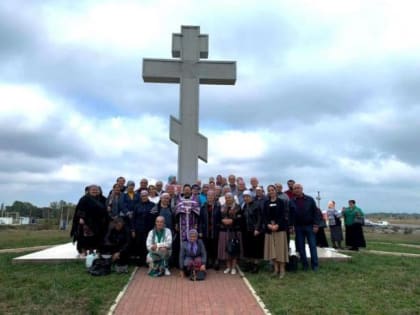 Молебен в день памяти Воздвижения креста Господня