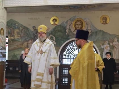 В ДЕНЬ АПОСТОЛА АНДРЕЯ ПЕРВОЗВАННОГО АРХИЕПИСКОП ГЕРАСИМ СОВЕРШИЛ ЛИТУРГИЮ В ХРАМЕ СВЯТОГО КНЯЗЯ ВЛАДИМИРА