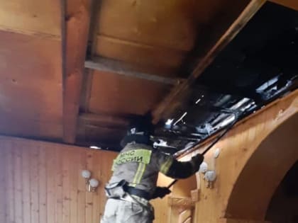 Пожарные ликвидировали возгорание в кафе во Владикавказе