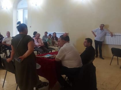 Депутат Парламента республики Олег Качаров встретился с родственниками ребят, погибших в зоне СВО