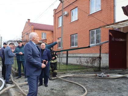 Сегодня в единую дежурную диспетчерскую службу администрации города поступил сигнал о возгорании в частном детском саду, расположенном по адресу ул. Генерала  Хетагурова, 99.