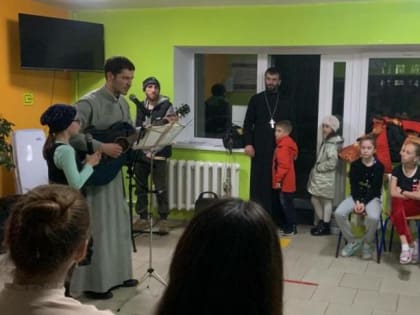 Пасхальные поздравления донецких и луганских детей