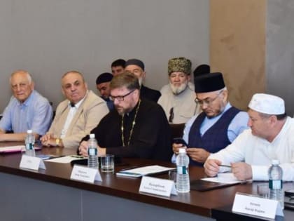 «Худой гражданин земного отечества и небесного недостоин».