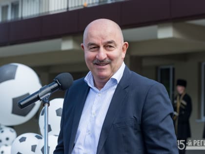 Черчесов поддержал нежелание РФС спешить с переходом в Азию