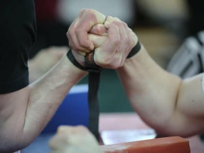 Осетинские армрестлеры на чемпионате России среди лиц с ПОДА завоевали три "золота" и четыре "серебра"