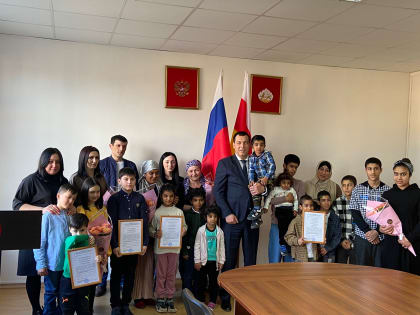 Пять молодых семей из Ирафского района получили субсидию на приобретение жилья