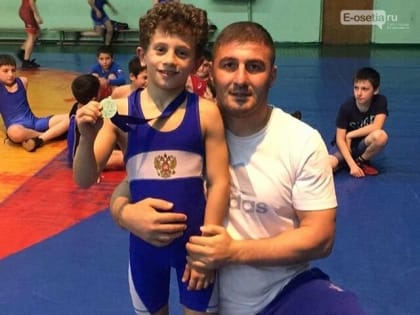 Феликс Туаев – победитель турнира по вольной борьбе