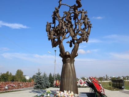 Общественные наблюдатели из Краснодара почтили память погибших в террористическом акте в Беслане