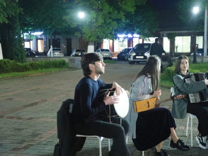 В эти минуты во Владикавказе проходят съемки программы «Покажи мне юг».