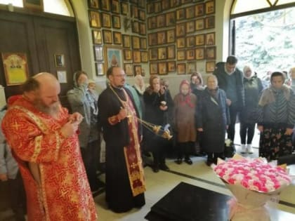 заупокойная лития на могилах священников