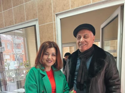 Сотрудниц СОГМА поздравили с наступающим Международным женским днем