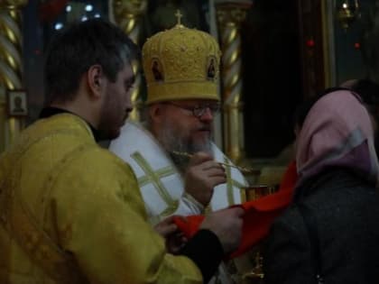 В НЕДЕЛЮ СВЯТЫХ ПРАОТЕЦ АРХИЕПИСКОП ГЕРАСИМ СОВЕРШИЛ ЛИТУРГИЮ В ИЛЬИНСКОЙ ЦЕРКВИ