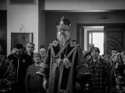 Архиепископ Герасим совершил Последование часов Великой Пятницы в Кафедральном соборе