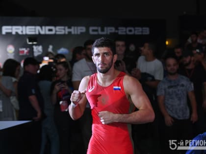 Заурбек Сидаков выиграл чемпионат мира по вольной борьбе