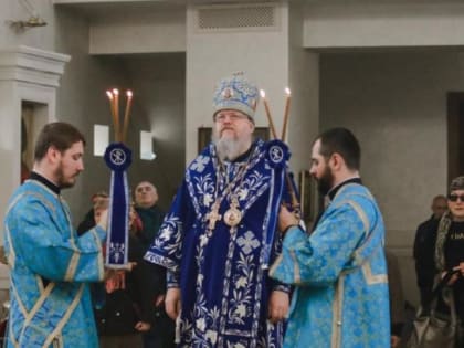 Архиерейская служба в Субботу Акафиста