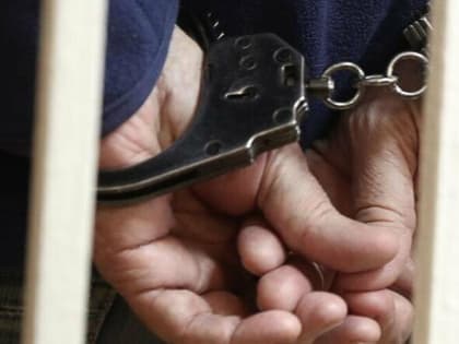 Двое высокопоставленных сотрудников Налоговой службы РСО-А подозреваются в вымогательстве взятки в особо крупном размере