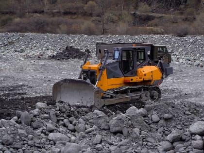 На территории МО г. Владикавказ проходят противопаводковые мероприятия.