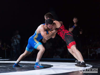 Бувайсар Сайтиев рассказал об особенностях осетинской школы борьбы