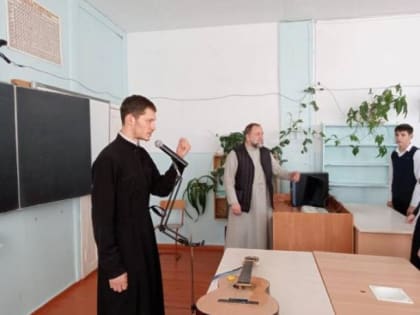 Встреча школьников села Эльхотово с духовенством