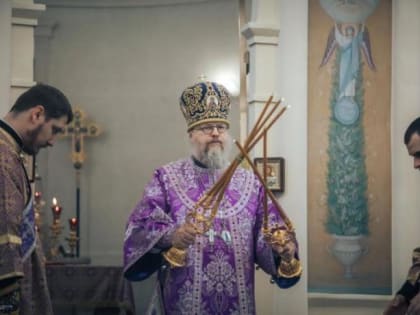 Архиерейская литургия в Четверток Великого канона