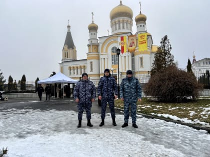 СОТРУДНИКИ РОСГВАРДИИ ВО ВЛАДИКАВКАЗЕ СПАСЛИ ЖИЗНЬ ПРИХОЖАНКЕ МЕСТНОГО ХРАМА