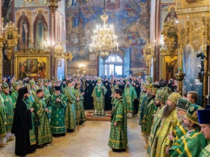 В день памяти Преподобного Сергия Радонежского архиепископ Герасим сослужил Святейшему Патриарху Кириллу за Божественной Литургией