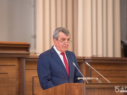 Меняйло выступил с ежегодным докладом об основных направлениях социально-экономического развития региона