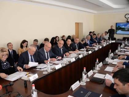 Справедливороссы приняли участие в выездном заседании Совета Парламента