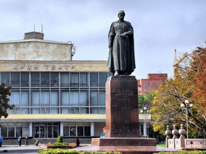 Осетинский театр откроет в октябре детскую студию