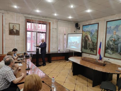 11 июня в СОИГСИ ВНЦ РАН состоялся Круглый стол