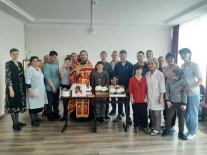 Пасхальные визиты продолжились в доме-интернате
