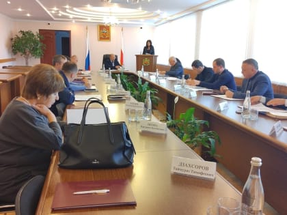 В Администрации города под председательством главы Собрания представителей Владикавказа Александра Пациорина состоялось заседание антинаркотической комиссии.